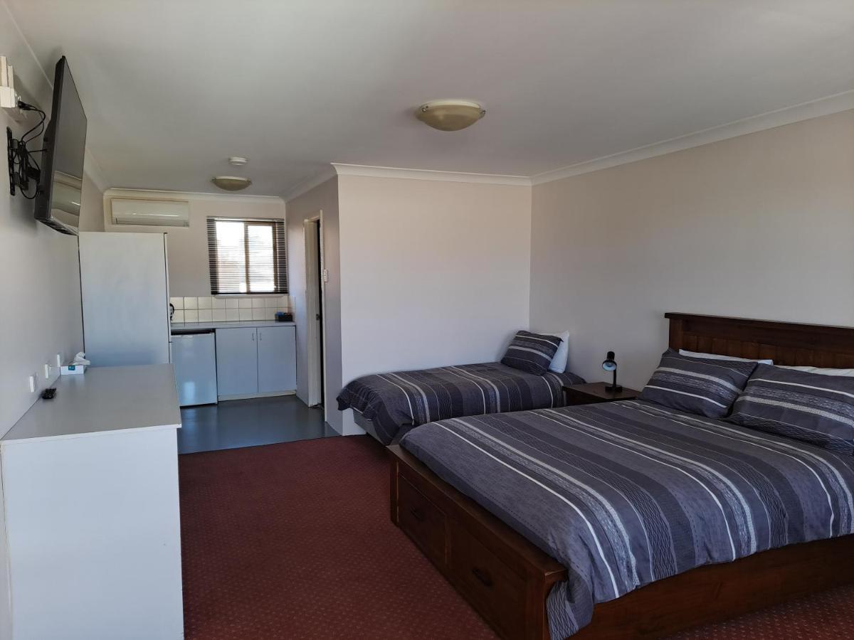 Albion Hotel Kalgoorlie Kültér fotó